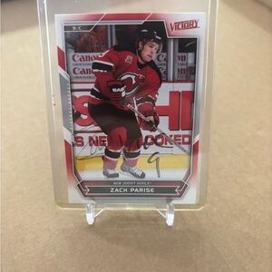 NHL Victory Zach Parise Card Autographed‎